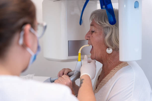 Best Weekend Emergency Dentist in Pine Mountain Lake, CA